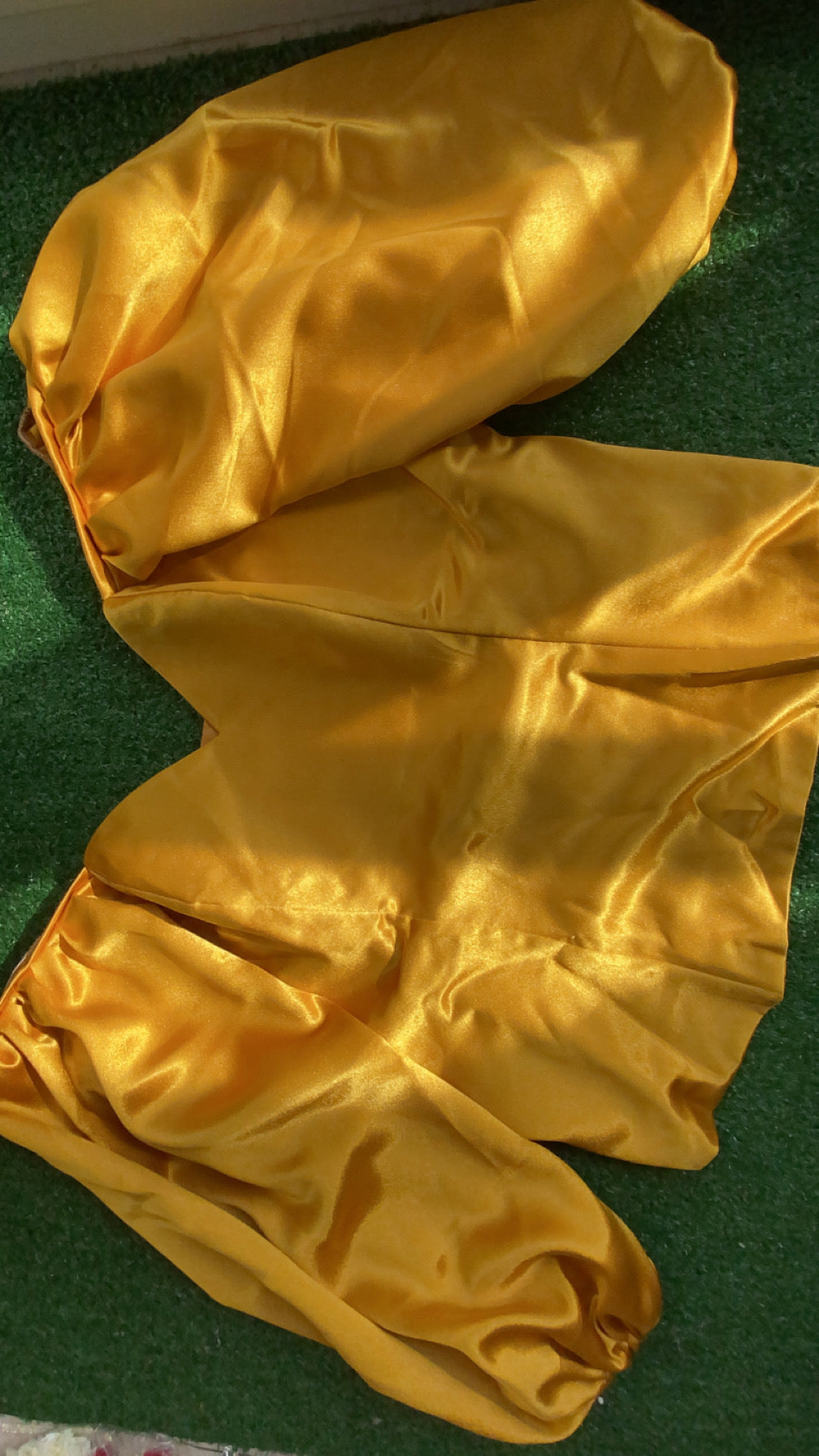 Body satin jaune doré manche bouffante✨