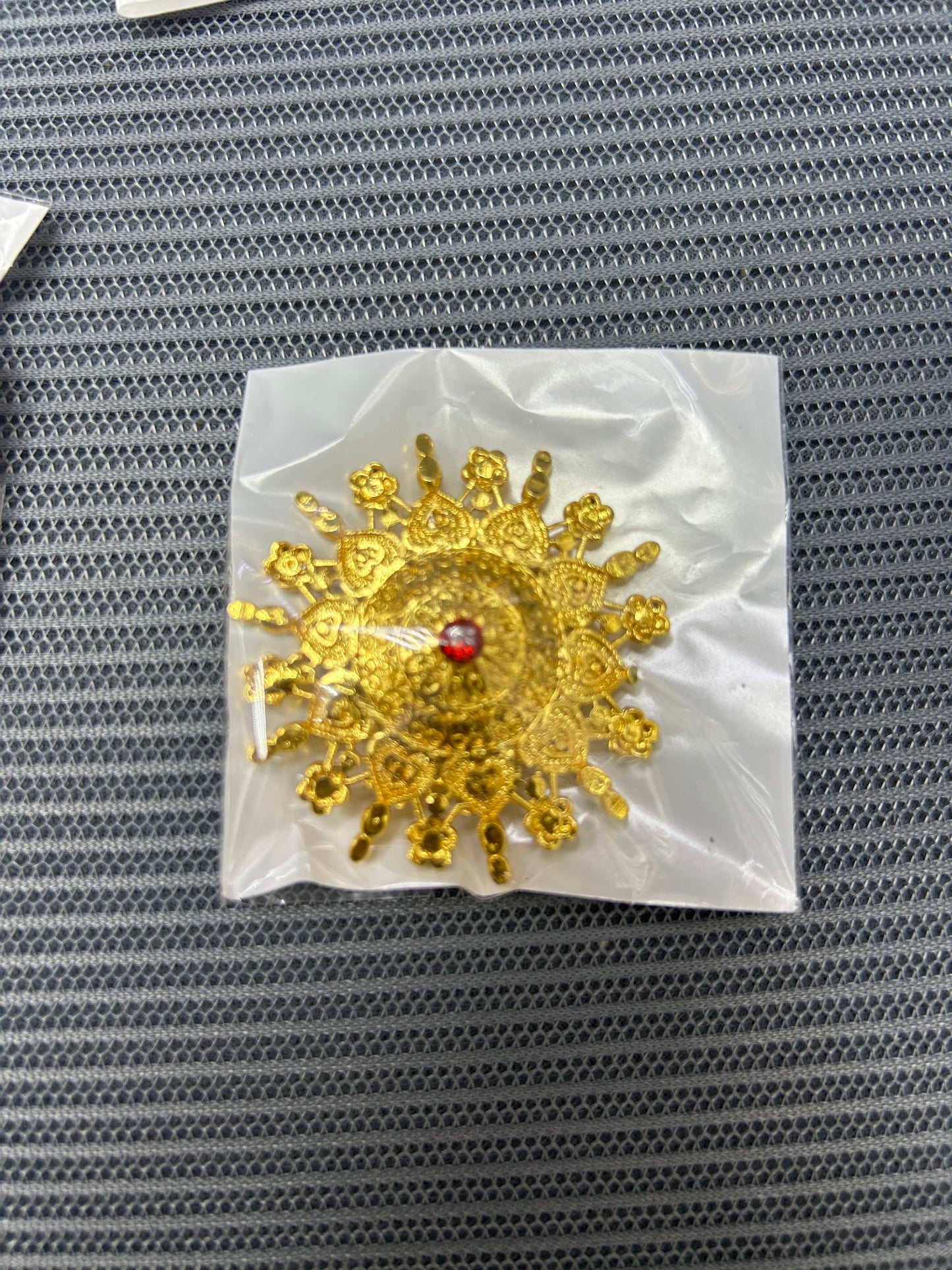 Broche