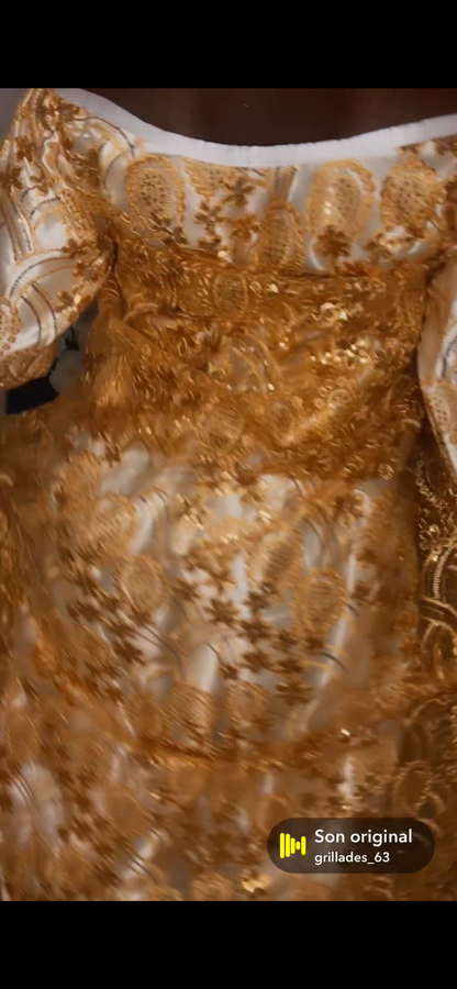 Robe avc Salouva épaule dénudé avc sequin 🥰✨