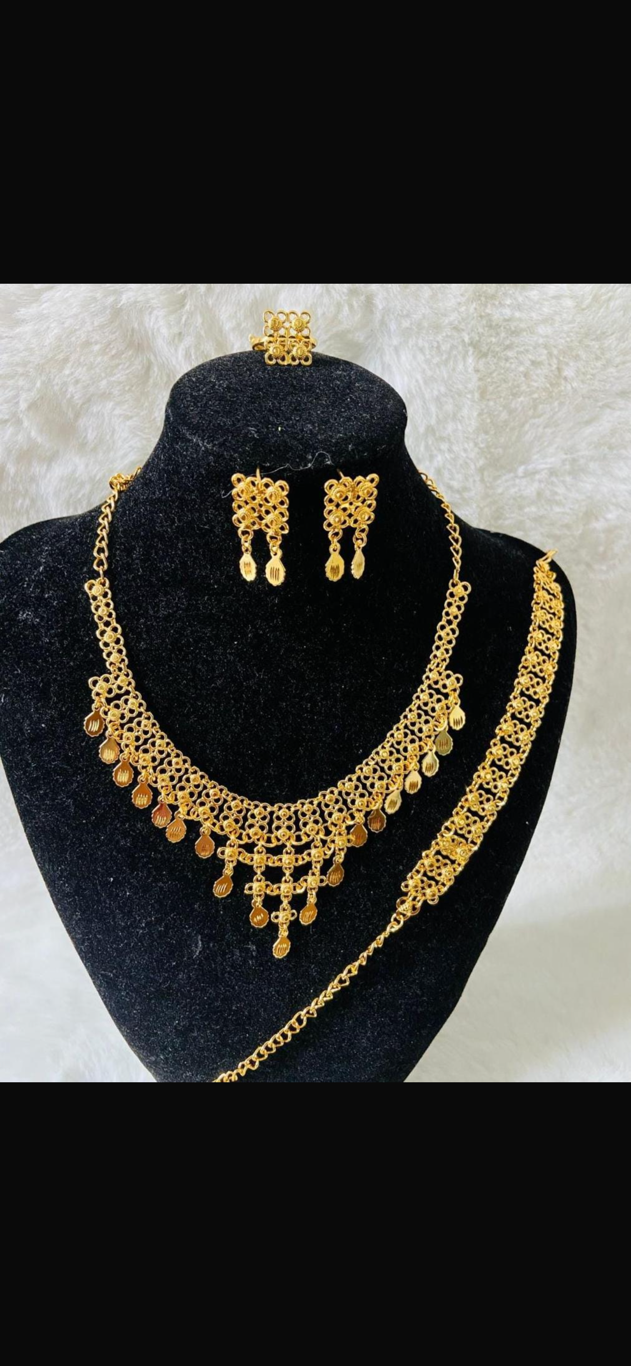 Collier mcharoussi