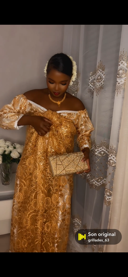 Robe avc Salouva épaule dénudé avc sequin 🥰✨