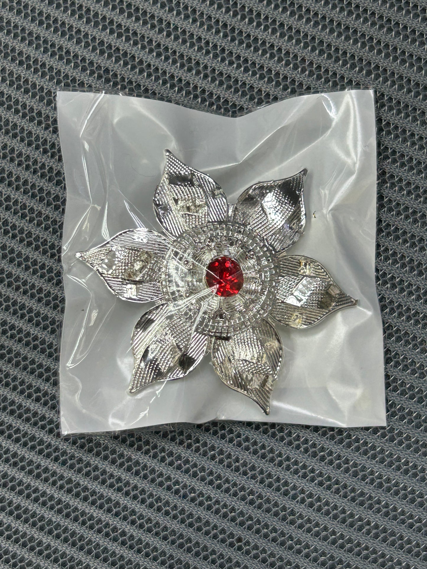 Broche